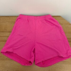 SKIMS LIGHT FRENCH TERRY LOUNGE
SHORT - color SUGAR PINK - size Medium
